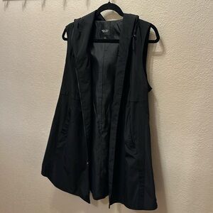 Vera wang long hooded zip vest